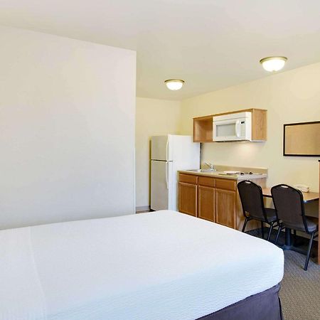 Woodspring Suites Raleigh Northeast Wake Forest Номер фото