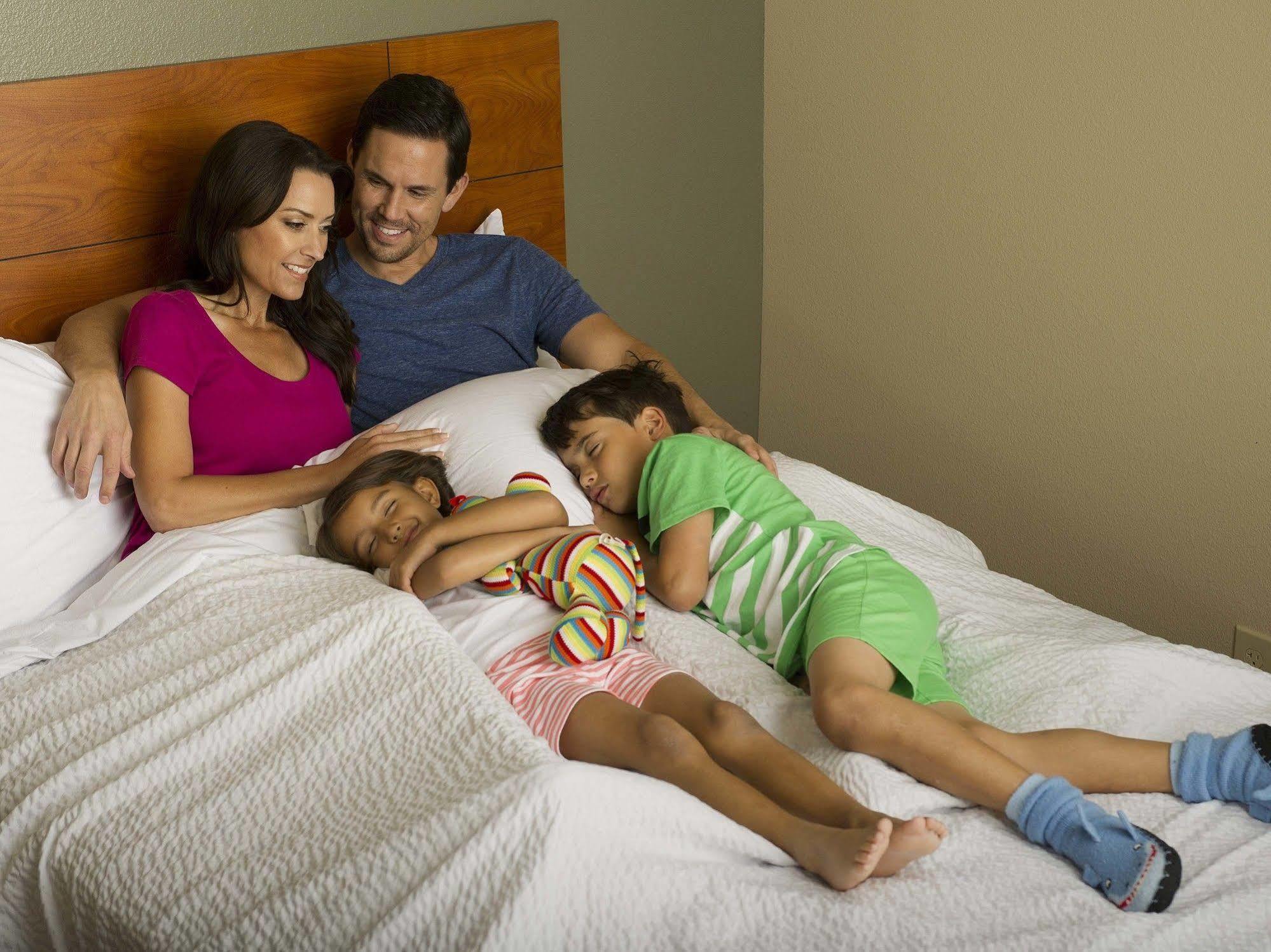 Woodspring Suites Raleigh Northeast Wake Forest Экстерьер фото